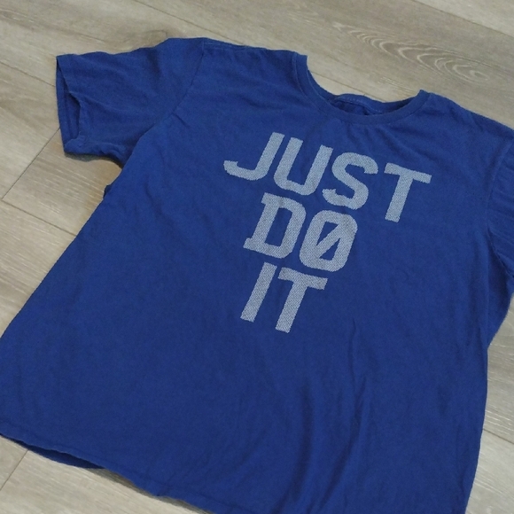 Nike Blue 'Just Do It' T-Shirt - Picture 10 of 10